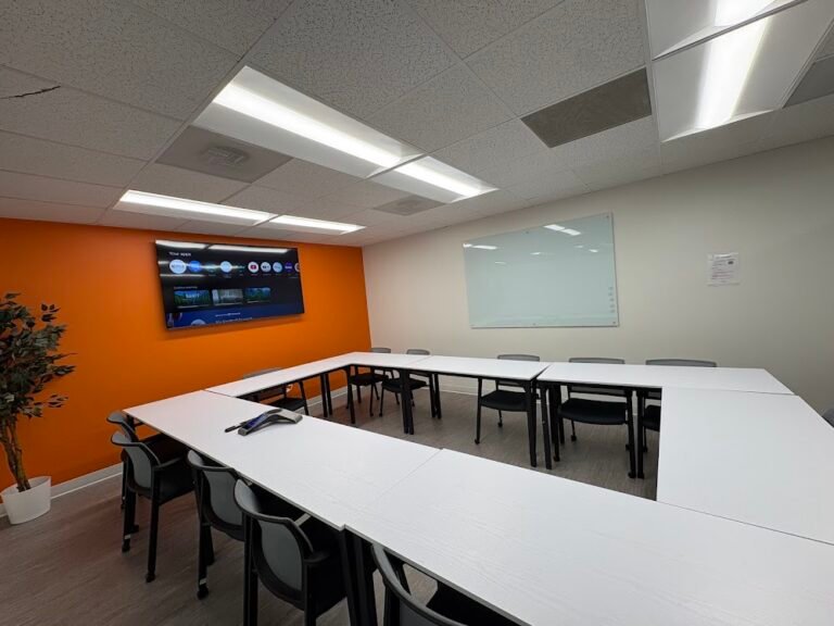 Digital Vending Advertising Location at Oasis 768x576